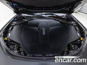 BMW i7 xDrive 60 M Sport 2023 года из Южной Кореи