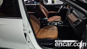 Kia Seltos Бензин 1.6 Turbo 2WD 2024 года из Южной Кореи