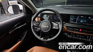 Kia Seltos Бензин 1.6 Turbo 2WD 2024 года из Южной Кореи
