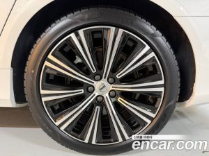 Volvo S90 B5 ULTIMATE Bright 2024 года из Южной Кореи