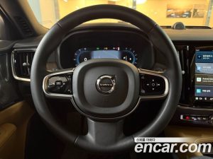 Volvo S90 B5 ULTIMATE Bright 2024 года из Южной Кореи