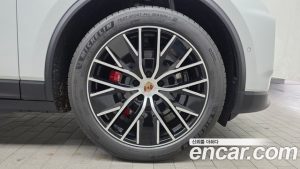 Porsche Macan 4S 2025 года из Южной Кореи