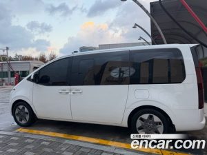 Hyundai Staria L3.5 Tourer 11-Seater 2025 года из Южной Кореи