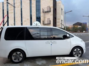 Hyundai Staria L3.5 Tourer 11-Seater 2025 года из Южной Кореи