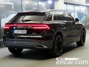 Audi Q8 45 TDI 4WD 2023 года из Южной Кореи