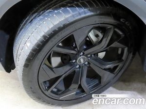 Audi Q8 45 TDI 4WD 2023 года из Южной Кореи