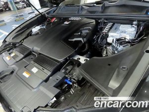 Audi Q8 45 TDI 4WD 2023 года из Южной Кореи