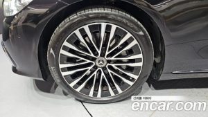 Mercedes-Benz S-Class S450L 4MATIC 2023 года из Южной Кореи