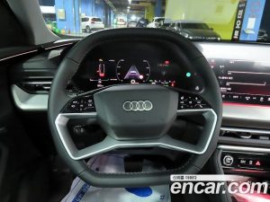 Audi Q5 45 TFSI 4WD S Line Sportback 2025 года из Южной Кореи