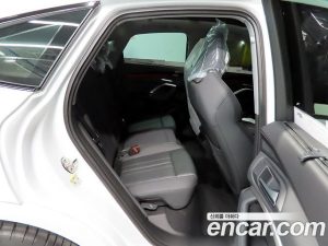Audi Q5 45 TFSI 4WD S Line Sportback 2025 года из Южной Кореи