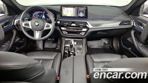 BMW 5-Series 520i M Sport 2023 года из Южной Кореи