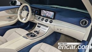 Mercedes-Benz E-Class E450 4MATIC Cabriolet 2023 года из Южной Кореи
