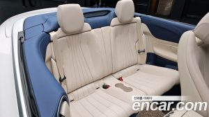 Mercedes-Benz E-Class E450 4MATIC Cabriolet 2023 года из Южной Кореи