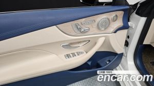 Mercedes-Benz E-Class E450 4MATIC Cabriolet 2023 года из Южной Кореи