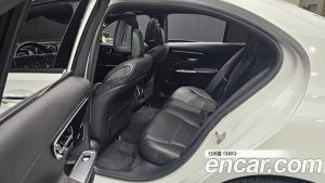 Mercedes-Benz C-Class C300 4MATIC Avantgarde 2024 года из Южной Кореи