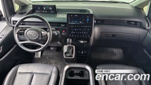 Hyundai Staria L3.5 Wagon 5 2024 года из Южной Кореи
