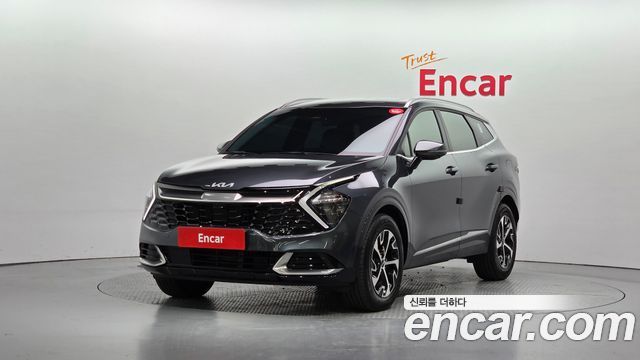 Kia Sportage Signature 2WD 2024 года из Кореи