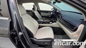 Kia Sportage Signature 2WD 2024 года из Южной Кореи