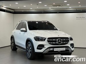 Mercedes-Benz GLE-Class GLE300d 4MATIC 2025 года из Южной Кореи