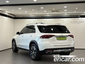 Mercedes-Benz GLE-Class GLE300d 4MATIC 2025 года из Южной Кореи