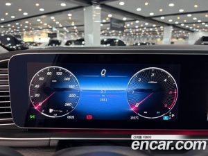Mercedes-Benz GLE-Class GLE300d 4MATIC 2025 года из Южной Кореи