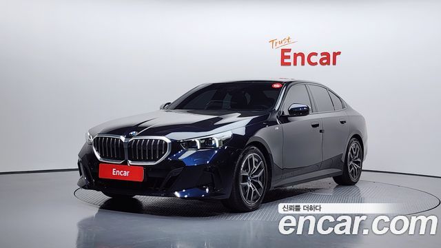 BMW 5-Series 520i M Sport 2025 года из Кореи