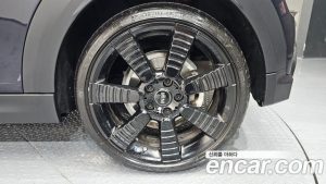 Mini Cooper Convertible RESOLUTE Edition 2024 года из Южной Кореи