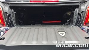 Mini Cooper Convertible RESOLUTE Edition 2024 года из Южной Кореи
