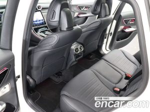 Mercedes-Benz GLC-Class GLC300 4MATIC AMG Line 2025 года из Южной Кореи