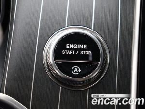 Mercedes-Benz GLC-Class GLC300 4MATIC AMG Line 2025 года из Южной Кореи