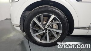 Genesis GV80 2.5T Бензин AWD 2024 года из Южной Кореи