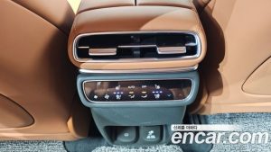 Genesis GV80 2.5T Бензин AWD 2024 года из Южной Кореи
