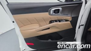 Kia Sorento HEV 1.6 2WD 2024 года из Южной Кореи