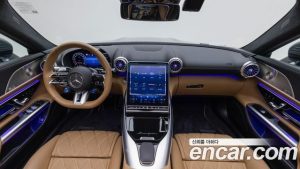 Mercedes-Benz SL-Class AMG SL63 4MATIC+ 2024 года из Южной Кореи