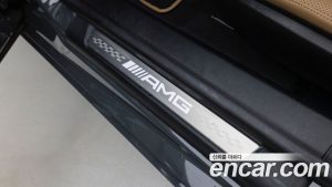 Mercedes-Benz SL-Class AMG SL63 4MATIC+ 2024 года из Южной Кореи