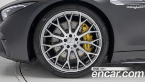 Mercedes-Benz SL-Class AMG SL63 4MATIC+ 2024 года из Южной Кореи