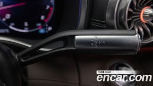 Mercedes-Benz SL-Class AMG SL63 4MATIC+ 2024 года из Южной Кореи