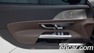 Mercedes-Benz SL-Class AMG SL63 4MATIC+ 2024 года из Южной Кореи