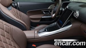 Mercedes-Benz SL-Class AMG SL63 4MATIC+ 2024 года из Южной Кореи