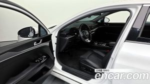 Kia K5 2.0 2024 года из Южной Кореи