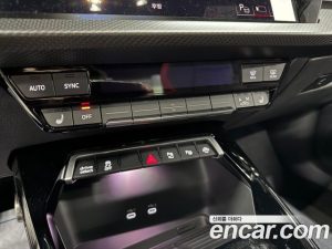 Audi RS3 2.5 TFSI 4WD Carbon Edition 2025 года из Южной Кореи