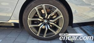 BMW i7 xDrive 60 M Sport 2023 года из Южной Кореи