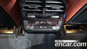 BMW iX xDrive50 Sport Plus 2023 года из Южной Кореи