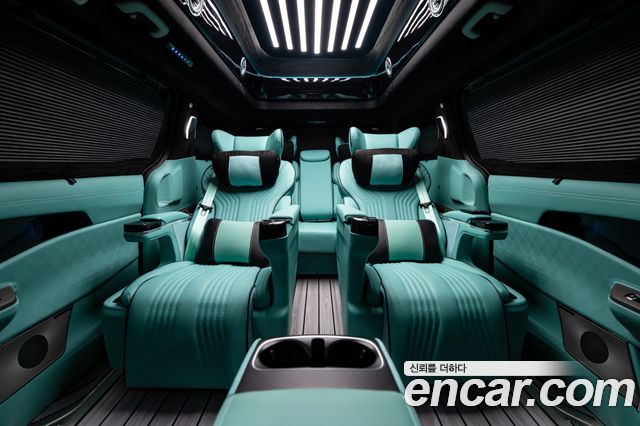 Kia Canival HEV 9-Seater HI-Limousine (Specialized Company) 2026 года из Кореи