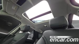 Land Rover Discovery D250 SE 2023 года из Южной Кореи