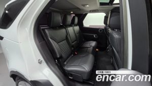 Land Rover Discovery D250 SE 2023 года из Южной Кореи