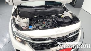 Kia Seltos Бензин 1.6 Turbo 2WD 2024 года из Южной Кореи