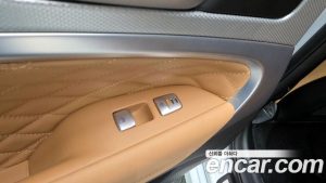 Genesis G70 Бензин 2.5T 4WD 2024 года из Южной Кореи