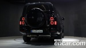 Land Rover Defender 130 D300 X- HSE 2023 года из Южной Кореи
