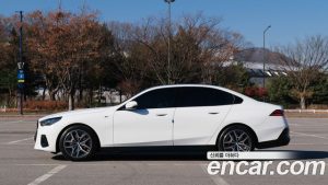 BMW 5-Series 520i Special Edition 2024 года из Южной Кореи